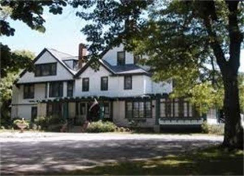 Eden Manor Bed & Breakfast Wakefield Exterior photo